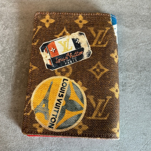 Louis Vuitton Passport Cover Coated Canvas Monogram Travel Flight Mode Brand New - Picture 2 of 9